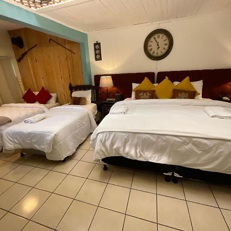 Hotel Vintage "Casa Las Flores" Quetzaltenango Esterno foto