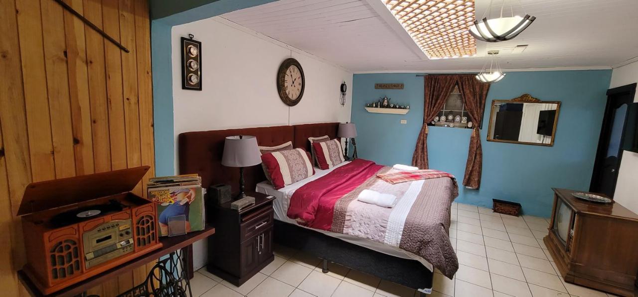 Hotel Vintage "Casa Las Flores" Quetzaltenango Esterno foto