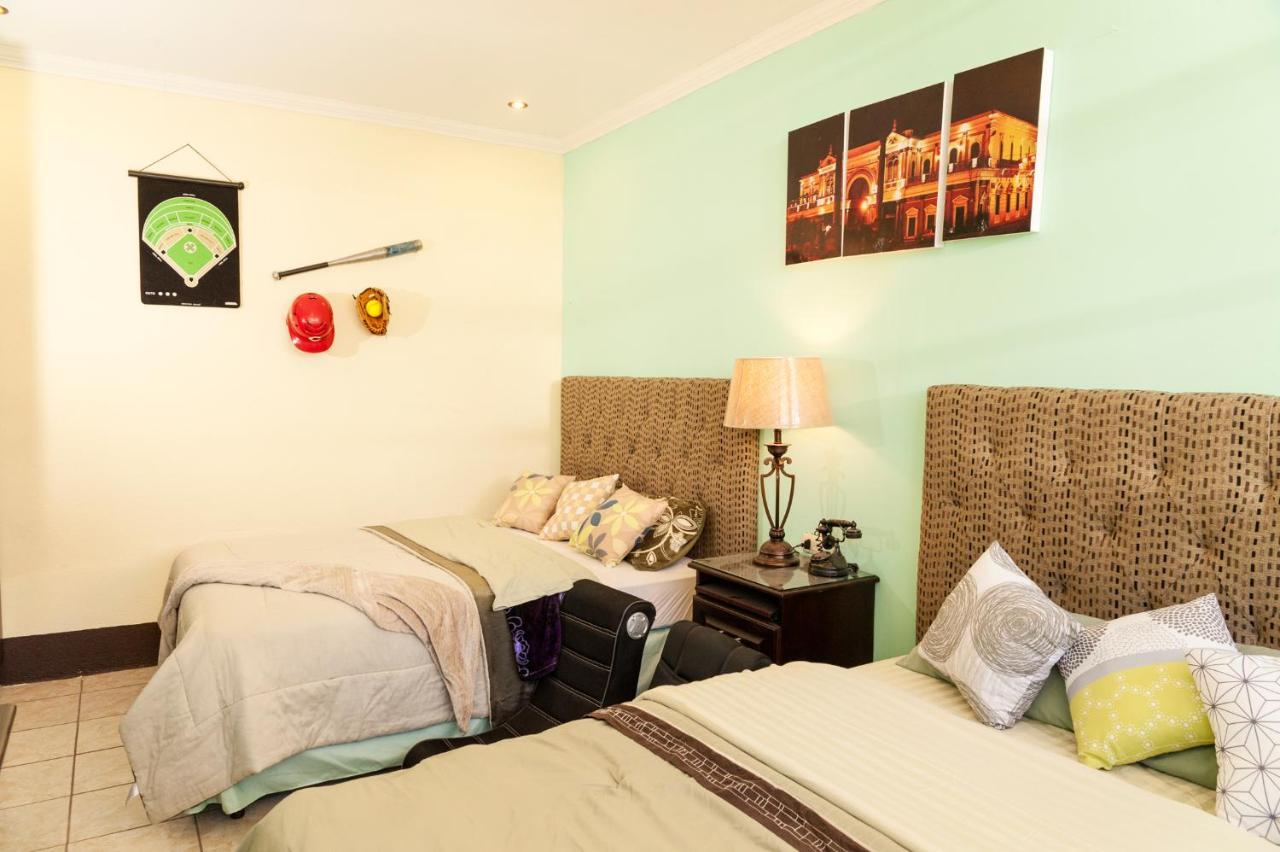 Hotel Vintage "Casa Las Flores" Quetzaltenango Esterno foto