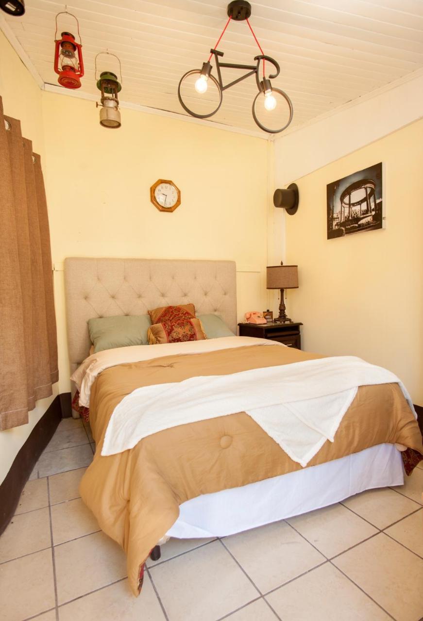 Hotel Vintage "Casa Las Flores" Quetzaltenango Esterno foto